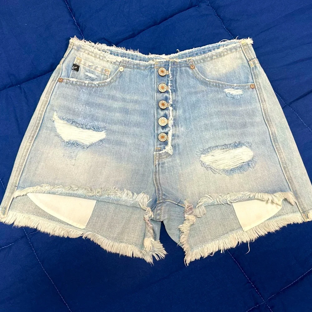 KanCan Distress Light Wash Denim 11" HIGH Rise Button Fly Cute Shortie Shorts S - Picture 7 of 14